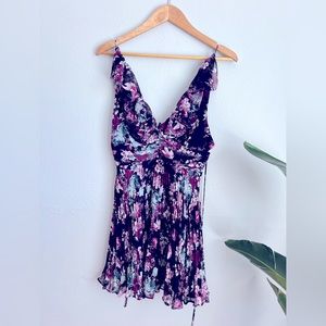 BCBGeneration FLORAL pleated mini dress by